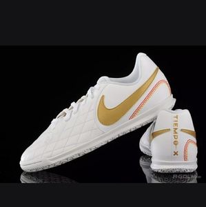 Nwob! Nike LegendX 7